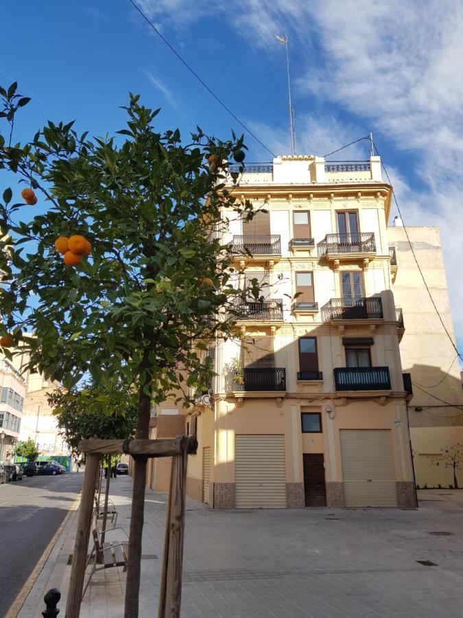 Apartamento Renovated, Chic And Stylish In The Center Of Valencia Exterior foto